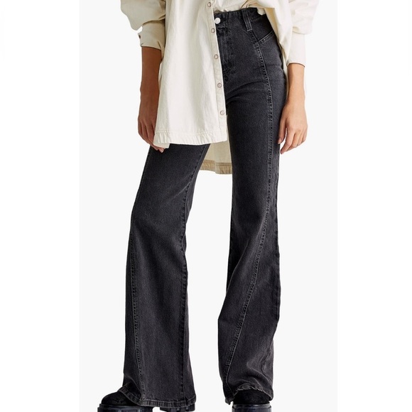 {Free People} NWT Florence Flare High Waist Jeans Size: 32 - Picture 1 of 2